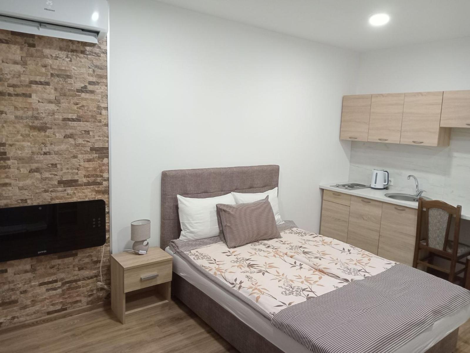 Apartments Karic Aerodrom Tuzla Dubrave Gornje エクステリア 写真