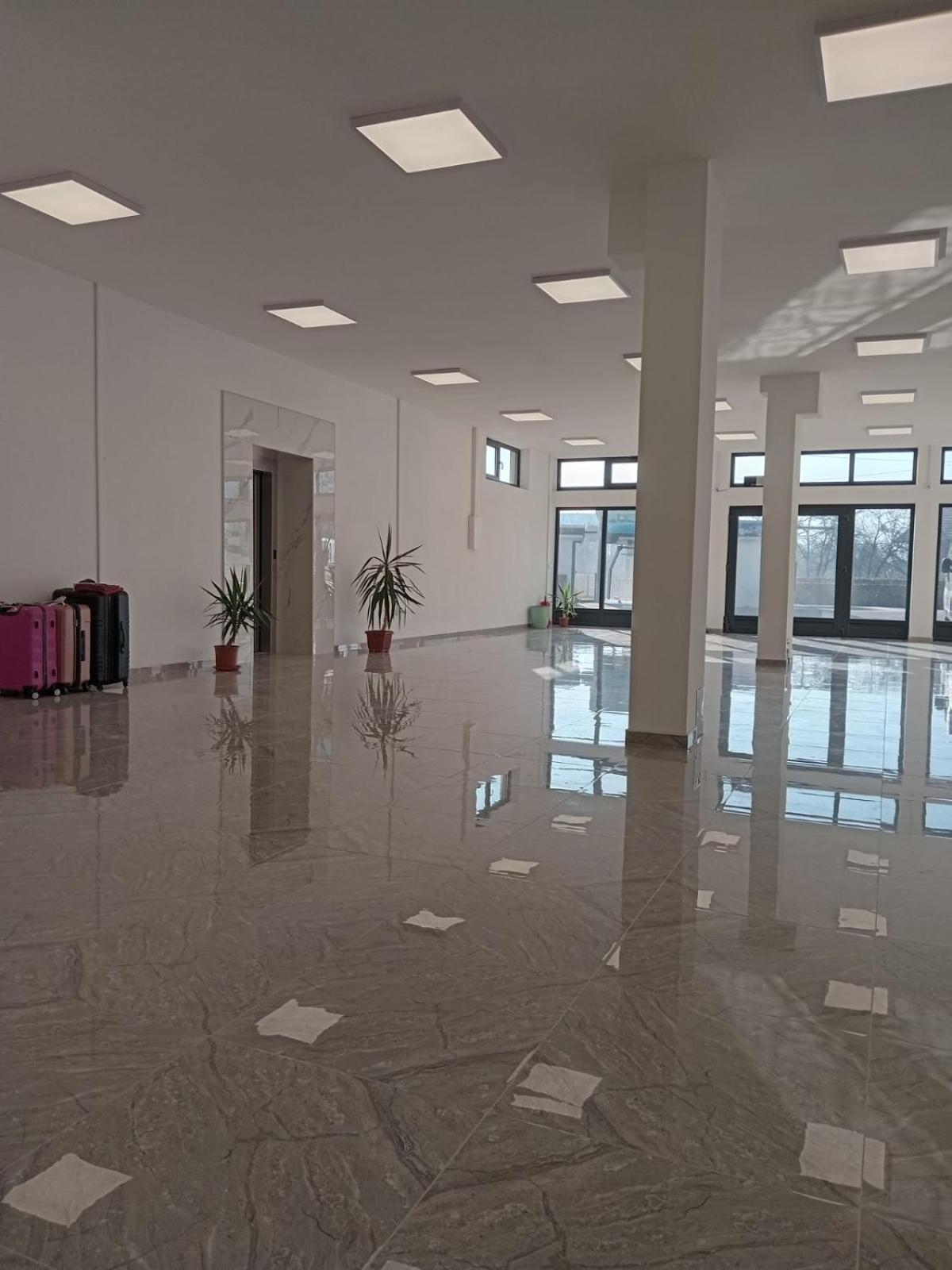Apartments Karic Aerodrom Tuzla Dubrave Gornje エクステリア 写真